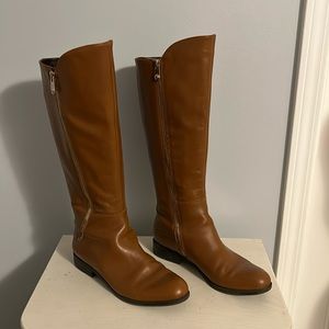 Tahari womens tall boots size 9 saddle chestnut color with boot forms gold zips
